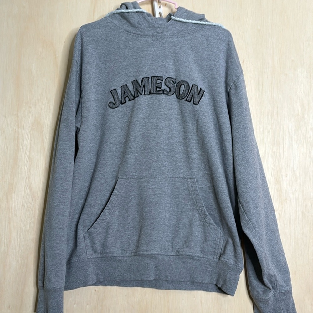 Women’s Jameson sweatshirt, hoodie size large